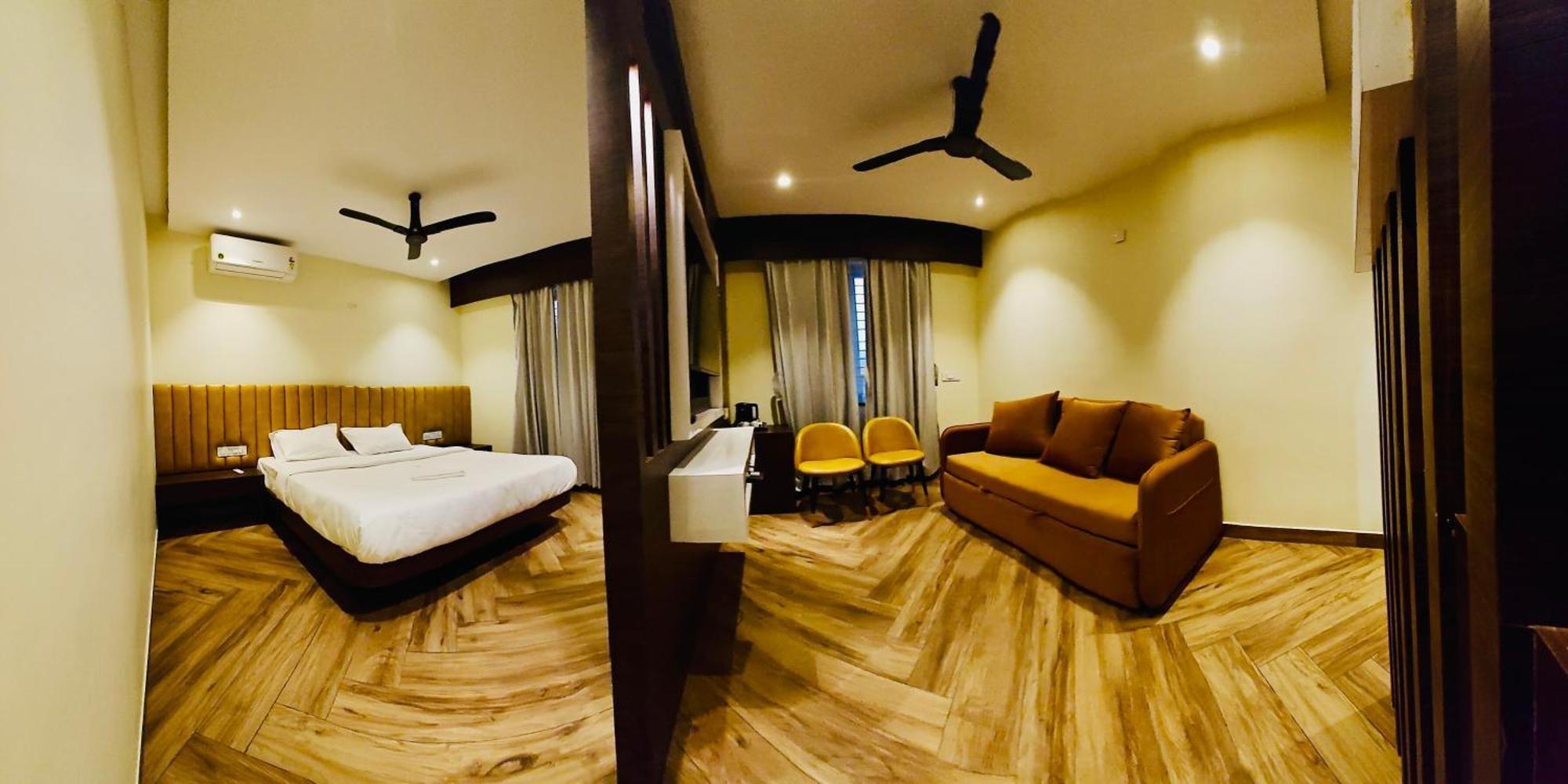 S K Legacy Hotel Майсур Экстерьер фото